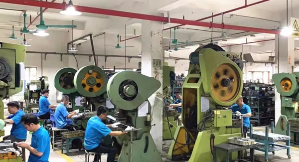 年關(guān)趕貨，匠心筑夢|廣有五金&東莞合頁